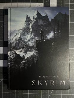 The Elder Scrolls V : Skyrim Official Game Guide Collector’s Edition Hardcover