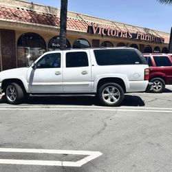 2004 Chevrolet Suburban