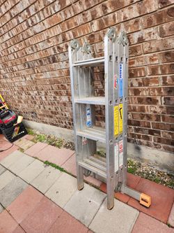 16ft Multi-Positión Aluminum Ladder Good Conditión 