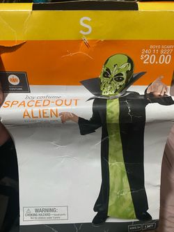 Alíen costume