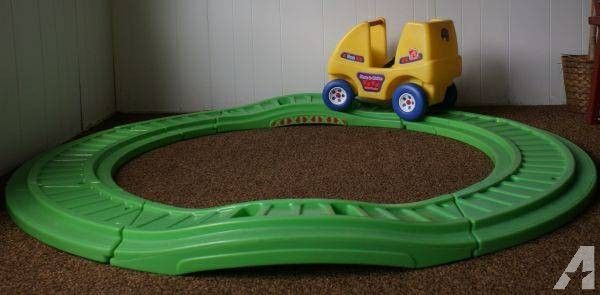 Step2 Music in Motion Roller Coaster power wheels
