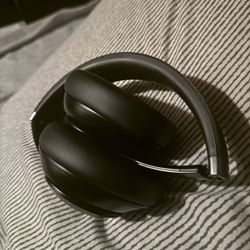 Studio Beats Pro
