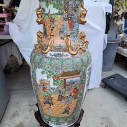 37" Vintage Porcelain Chinese Famille Rose Vase