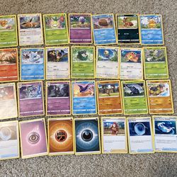 Pokémon cards 28 pc bundle