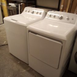 Washer And Dryer Set Like New Condition 