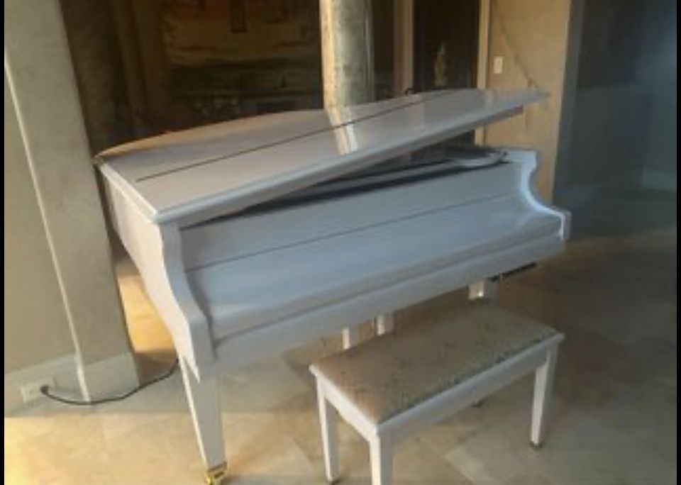 Grand piano