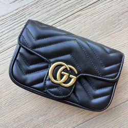 $600 Gucci Marmont Matelassé Leather Super Mini Bag