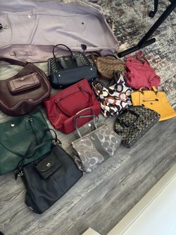11 coach bags + Wallets