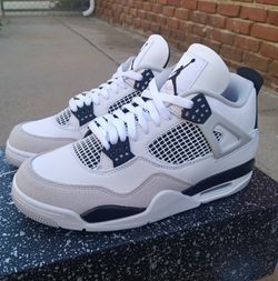 Nike Air Jordan 4 Retro Military Black Size Men's 8.5 Brand New Release Date May 21 2022