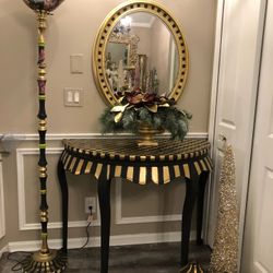 Very  Gorgeous  Console And mirror Only 