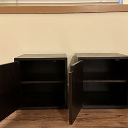 End Table / Nightstand (matching pair)