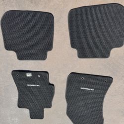 2015 To 2019 Subaru Outback Oem Floor Mat, in great condition