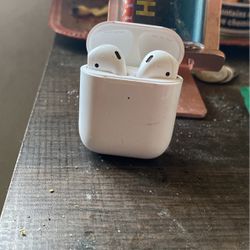 Apple Airpods 2nd Generation White 