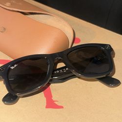 Ran ban Meta glasses