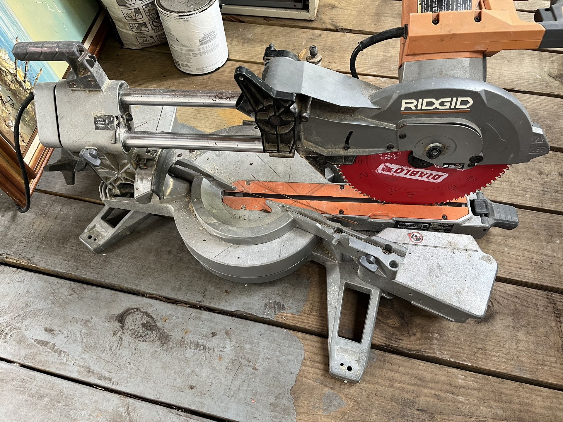 RIDGID - Miter Saw