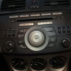 Stereo Mazda3 2010 