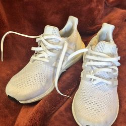 Adidas Ultra Boosts. White Size 8 Men’s 