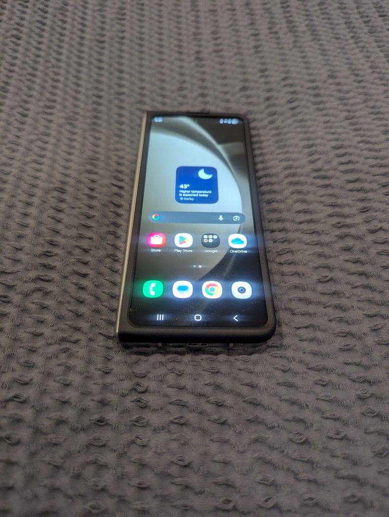 Samsung Galaxy Z Fold 5!! Unlocked For All Carriers.