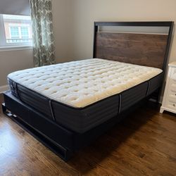 Full sized Bed, Frame and mattress