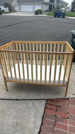 Free baby crib
