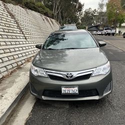 2014 Toyota Camry/ Car fax