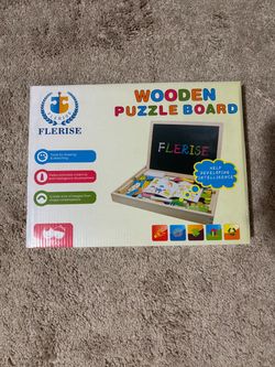 Wooden puzzle set