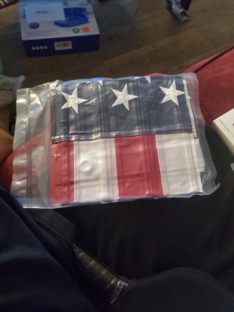American Flag 3×5 With Flag Bracket