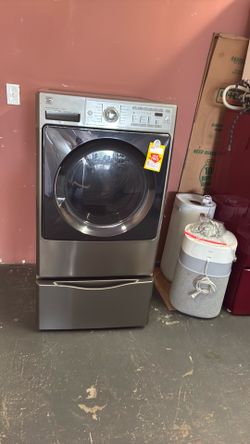 Nice like new Kenmore gas dryer
