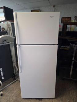 Whirlpool refrigerator 67x28x28