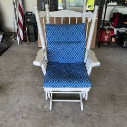Real Wood Glider With Cushions 