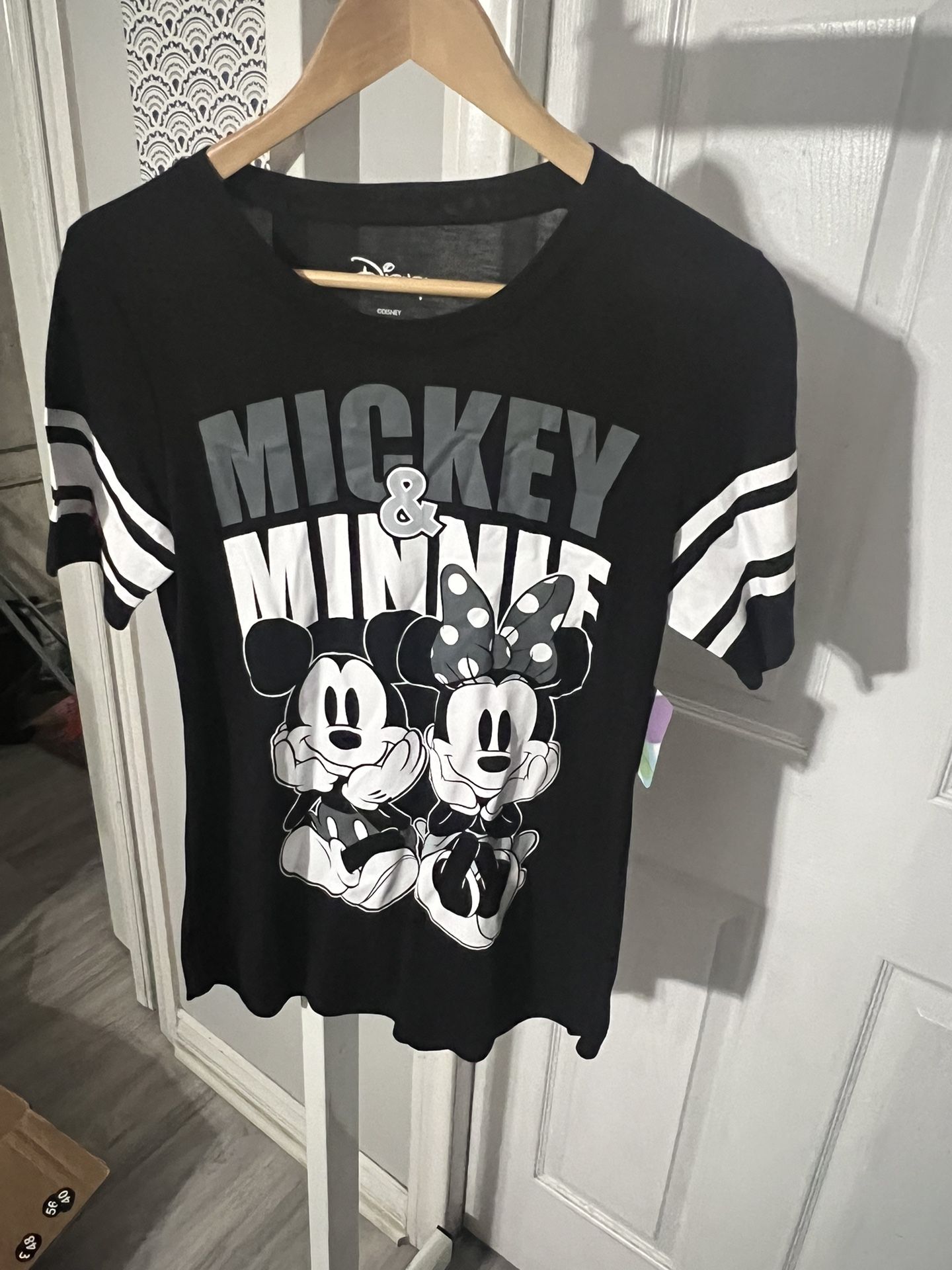Disney Minnie And Mickey Jersey Shirt New With Tag Size Medium