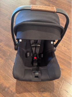 Nuna PIPA lite rx with base