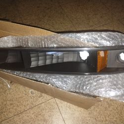 GMC/ Chevy Front Bottom Headlights