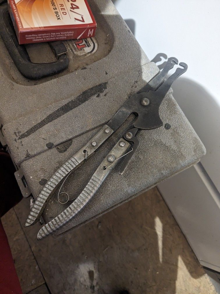 Kd 850h Ratcheting Piston Ring Compression Pliers With rings