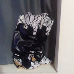 Snakeskin cow girl boats