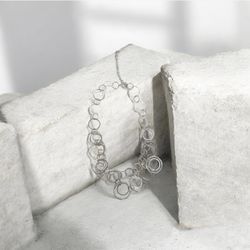 Neckles 