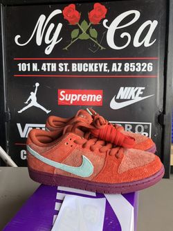 Nike SB Dunk Low Mystic Red 
