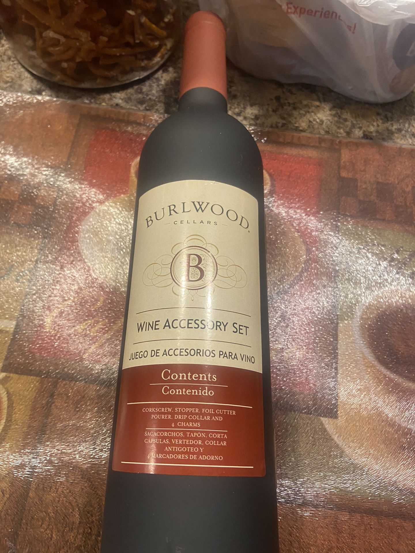 Wine Bottle Accessory Kit