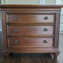Thomasville Solid Wood Dresser/Nightstand