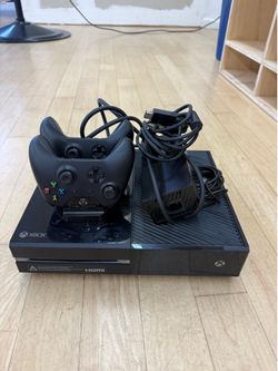Xbox One with controllers