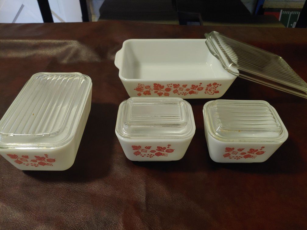 Pyrex ovenware pending sale on their way