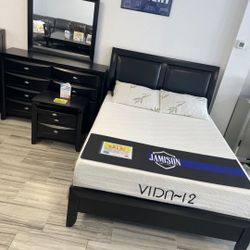 *Weekend Special!!!*---Classic Emily Black Bedroom Sets---From $549!!!---Delivery And Financing😉