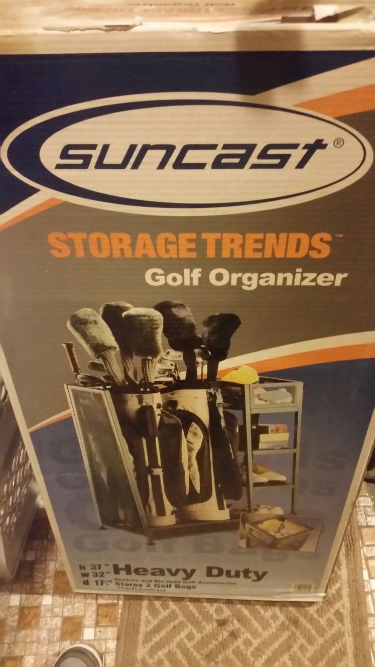 New Suncast Golf Club n Bag organizer closet