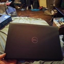 Dell Laptop Latitude 3520