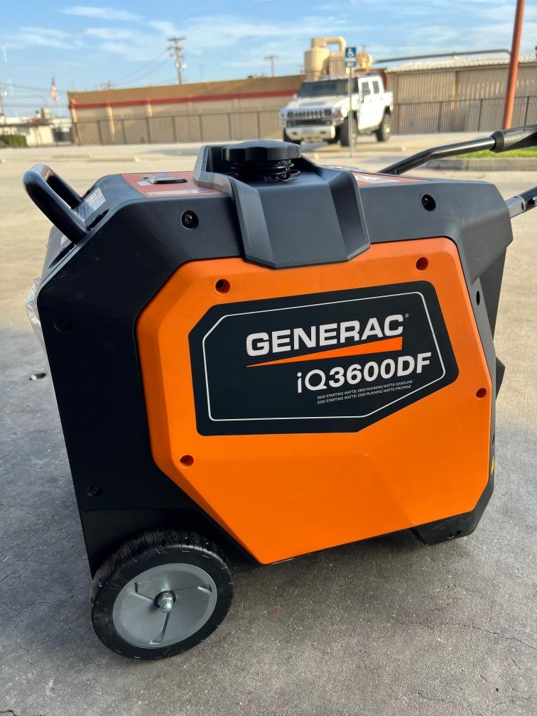 GENERAC GAS 3600 WATTS INVERTER SUPER QUITE GENERATOR NEW 
