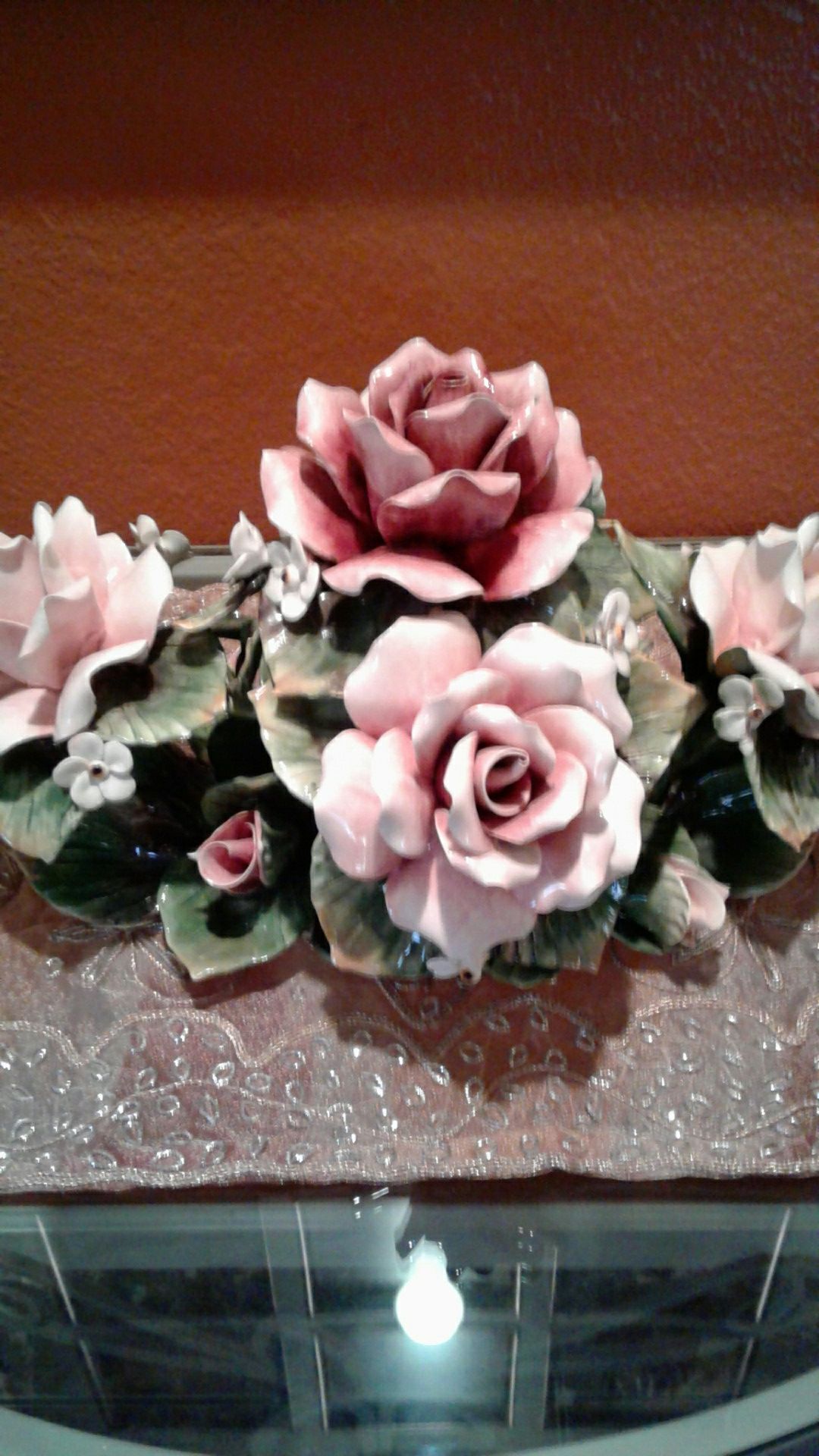 BEAUTIFUL VINTAGE ROSES.