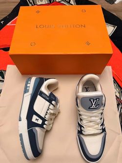 White/Blue Lv trainer