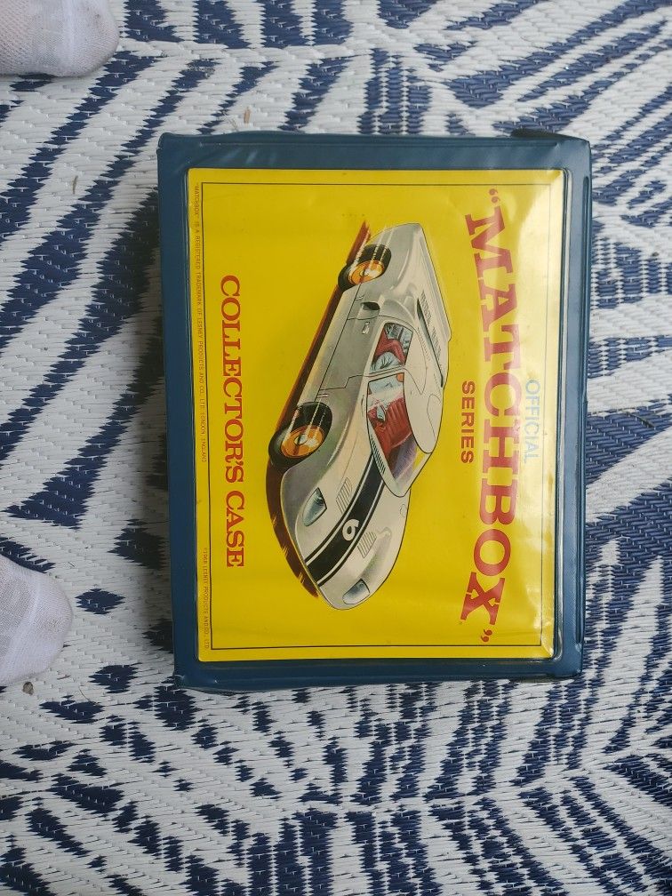 1968 Matchbox Series Collectors Case With 47 Matchbox Cars