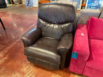 LA-Z-BOY Manual Leather Recliner – Brown