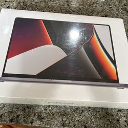 MacBook Pro Chip Sealed 16 Ram One Tb M1